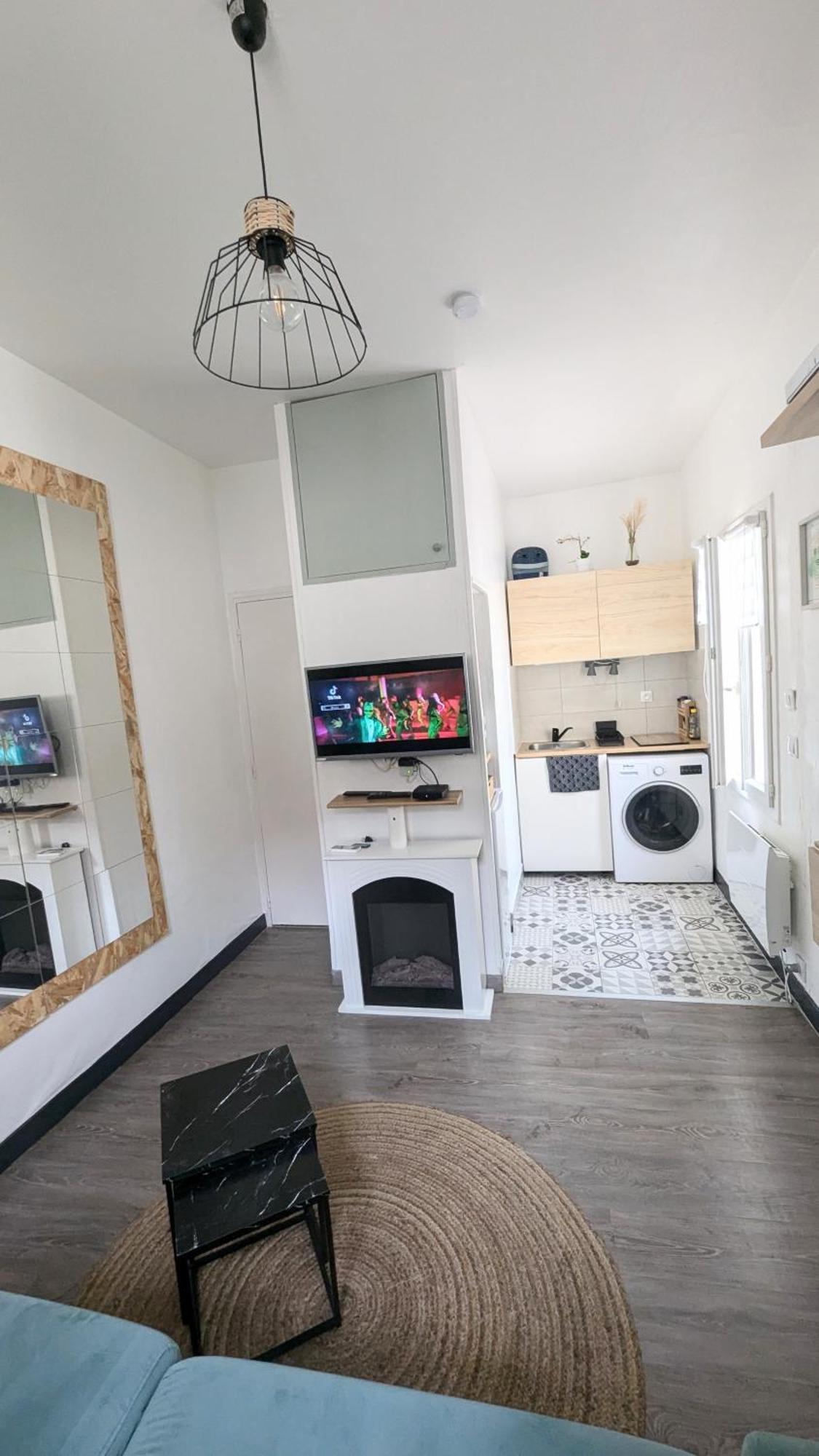 *Ca Me Convient* Studio Chaleureux Villejuif Bagian luar foto